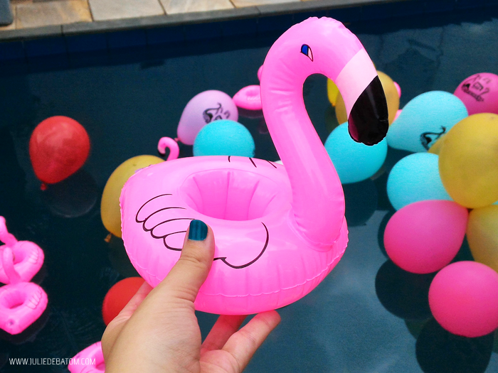 Festa IBY Litoral - decoração de flamingos para festa tropical